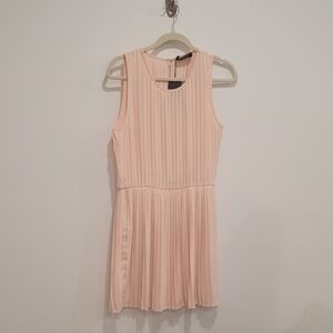 NWT Blaque Label Soft Pink Pleated Mini Dress Size Large